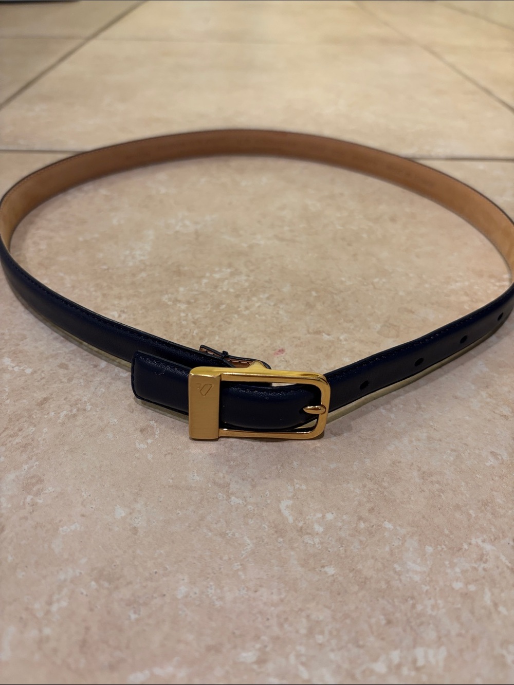 Liz Claiborne Like New Leather Navy Belt with Gold Buckle